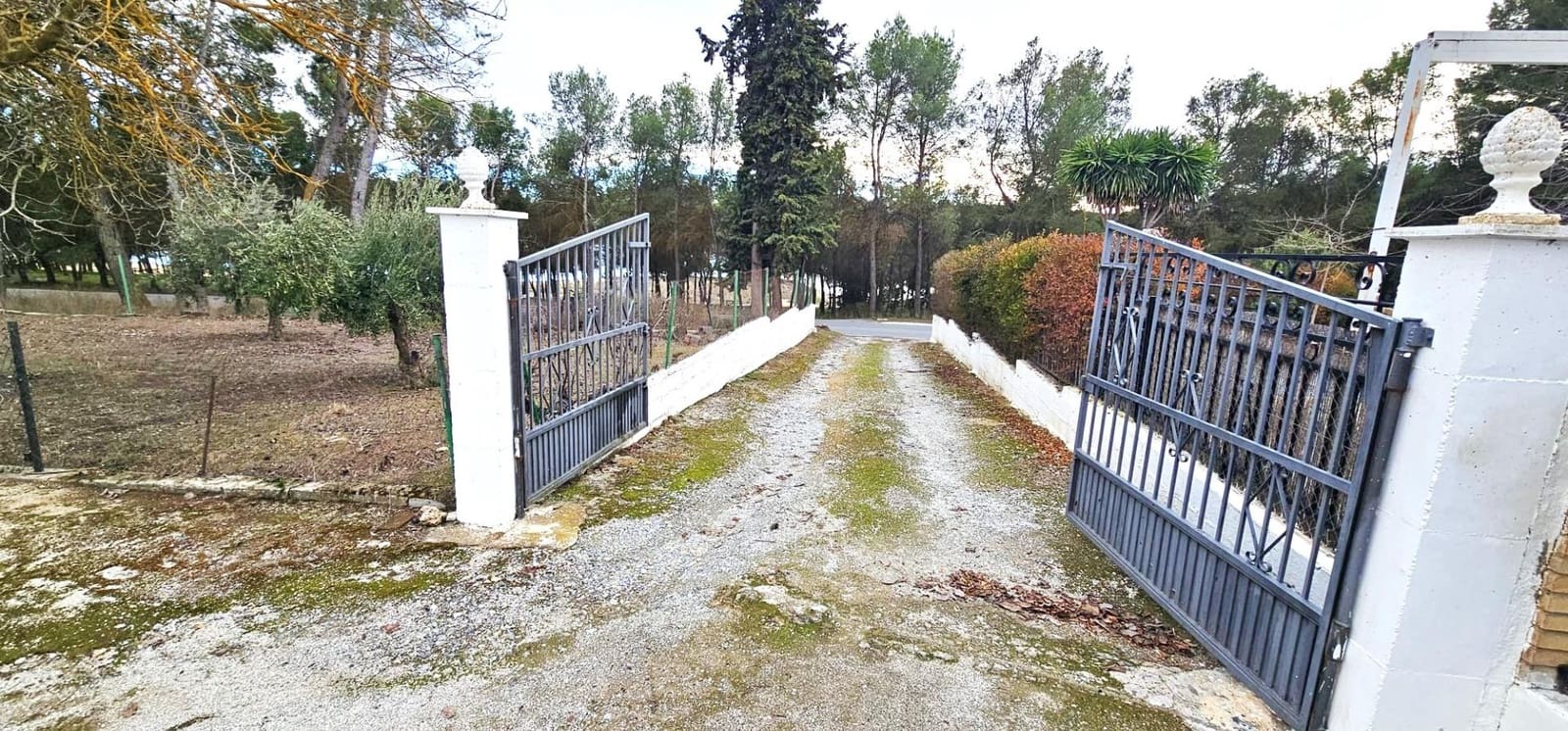 7 bedroom Villa for sale in Arenas del Rey with garage - € 477,250 (Ref: 10013987)