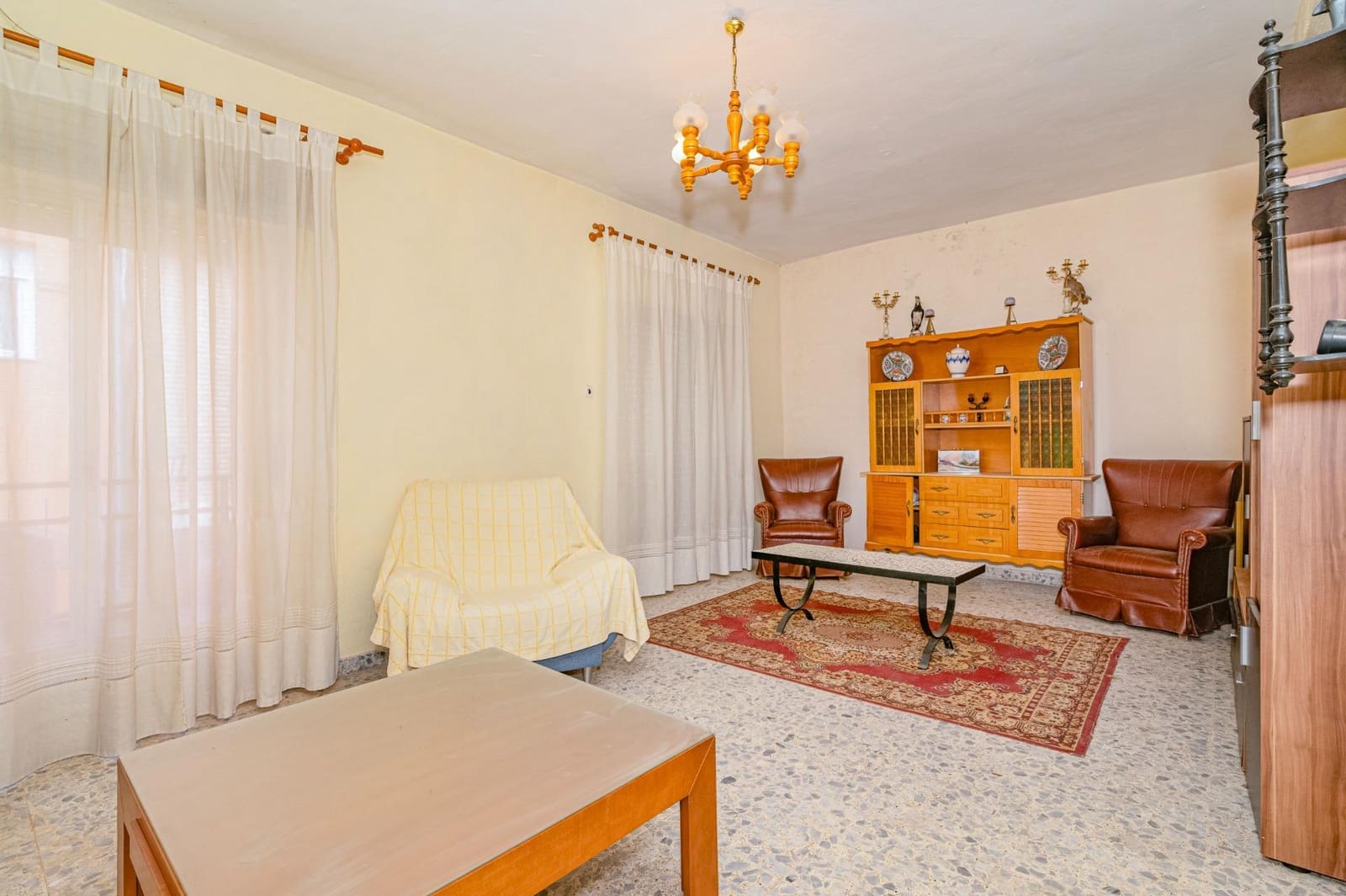 6 sypialnia Dom na sprzedaż w Churriana de la Vega z garażem - 240 000 € (Ref: 10013989)