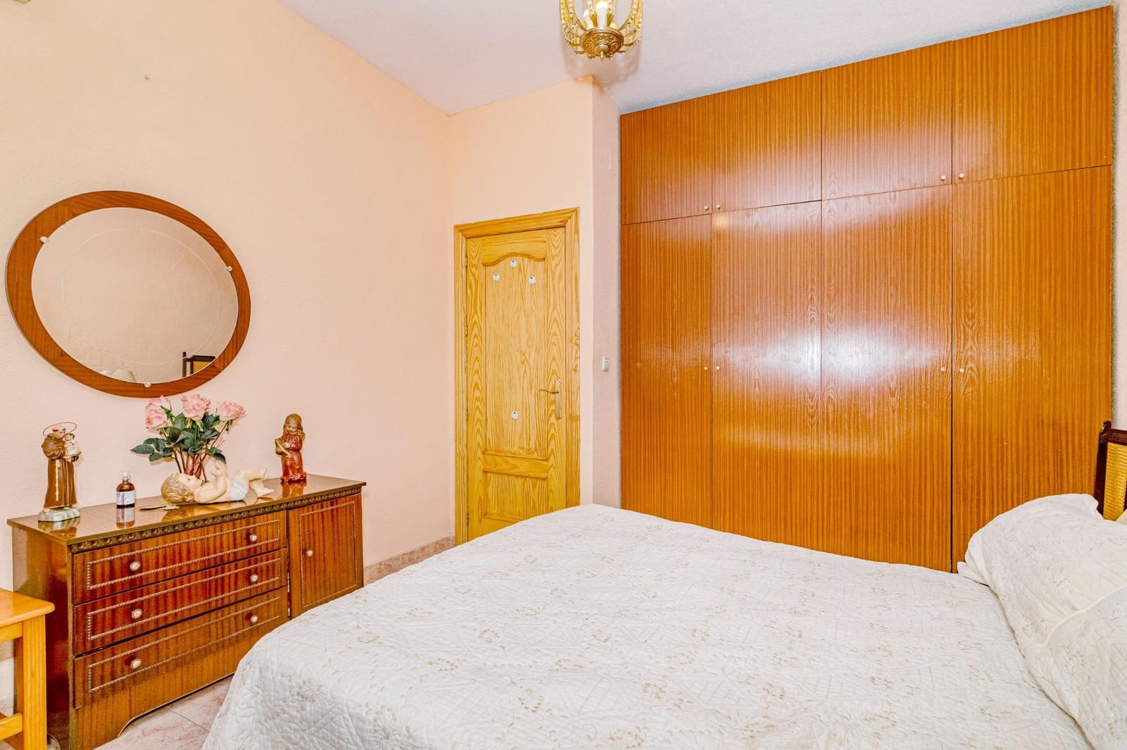6 sypialnia Dom na sprzedaż w Churriana de la Vega z garażem - 240 000 € (Ref: 10013989)
