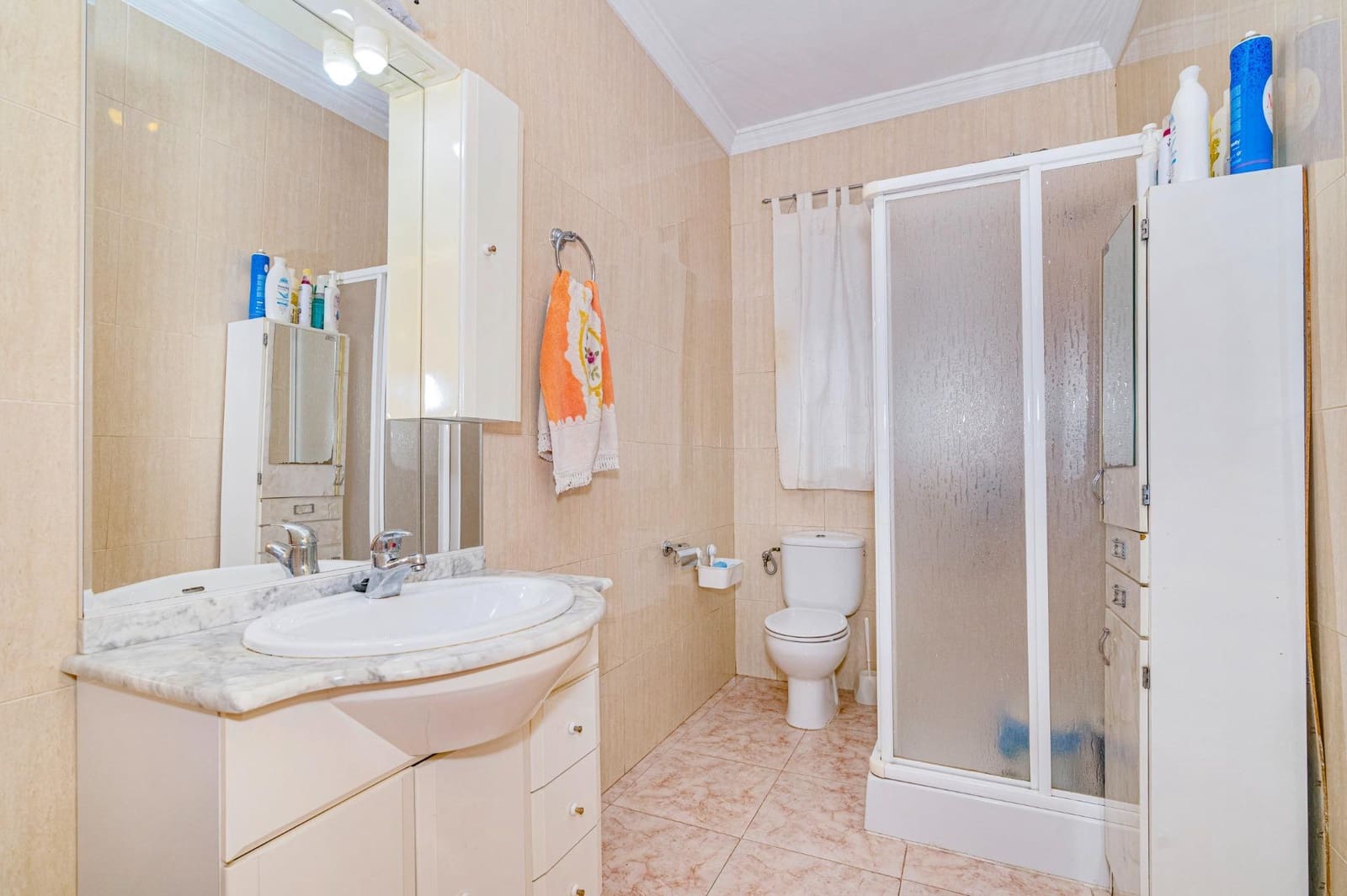 6 sypialnia Dom na sprzedaż w Churriana de la Vega z garażem - 240 000 € (Ref: 10013989)