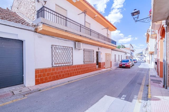 6 sypialnia Dom na sprzedaż w Churriana de la Vega z garażem - 240 000 € (Ref: 10013989)