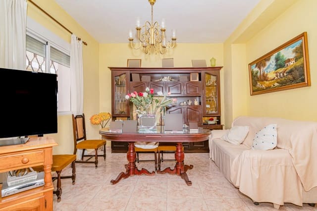 6 sypialnia Dom na sprzedaż w Churriana de la Vega z garażem - 240 000 € (Ref: 10013989)