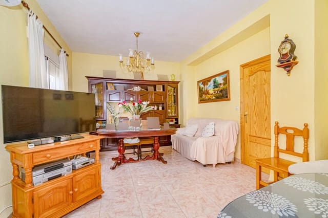 6 sypialnia Dom na sprzedaż w Churriana de la Vega z garażem - 240 000 € (Ref: 10013989)