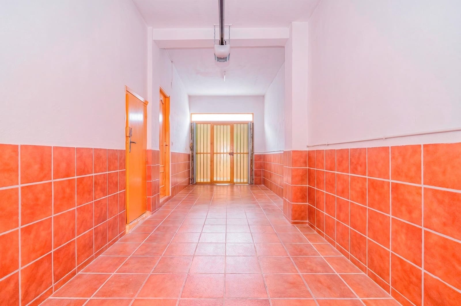 6 sypialnia Dom na sprzedaż w Churriana de la Vega z garażem - 240 000 € (Ref: 10013989)