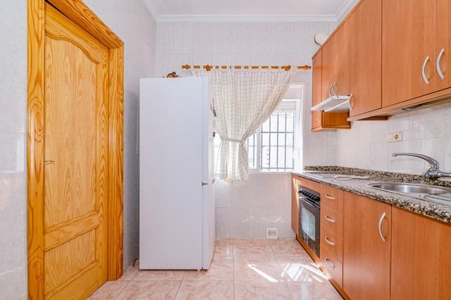 6 sypialnia Dom na sprzedaż w Churriana de la Vega z garażem - 240 000 € (Ref: 10013989)