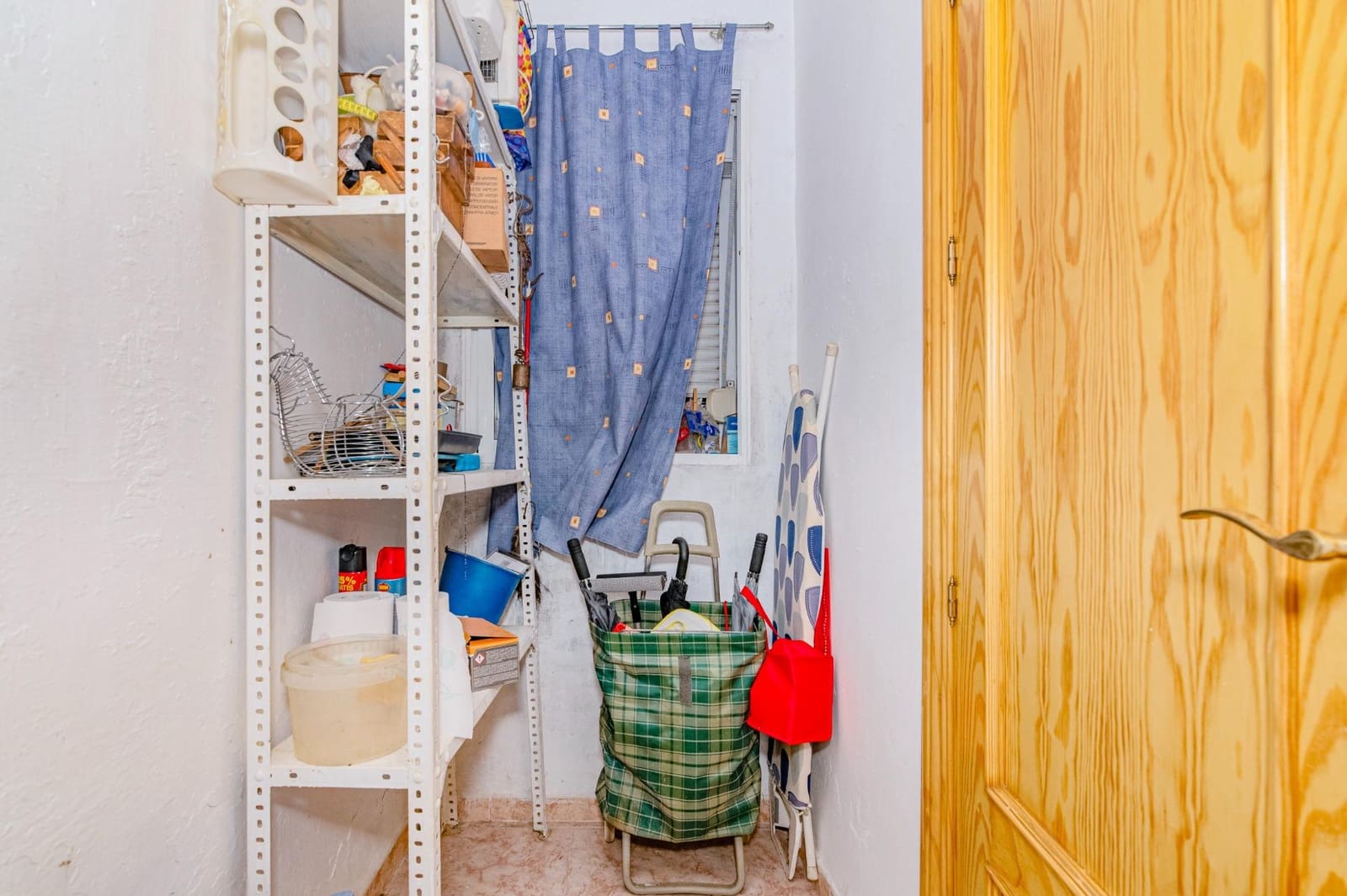 6 sypialnia Dom na sprzedaż w Churriana de la Vega z garażem - 240 000 € (Ref: 10013989)