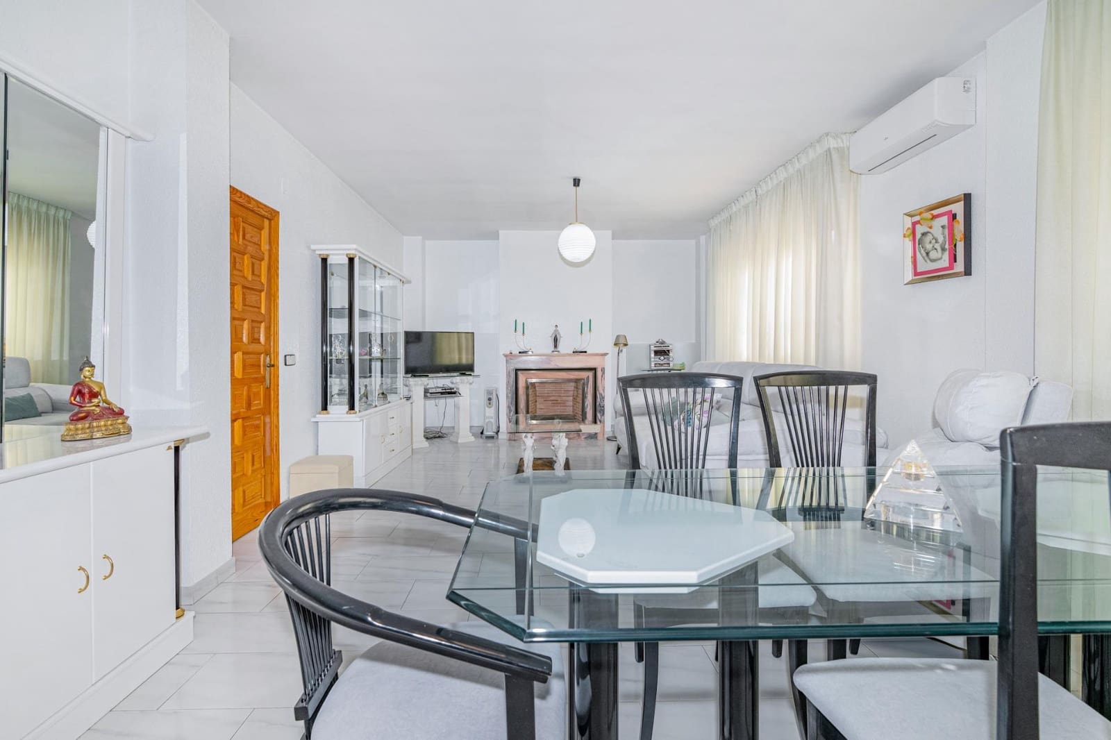 4 sovrum Villa till salu i Vegas del Genil med garage - 380 000 € (Ref: 10013990)