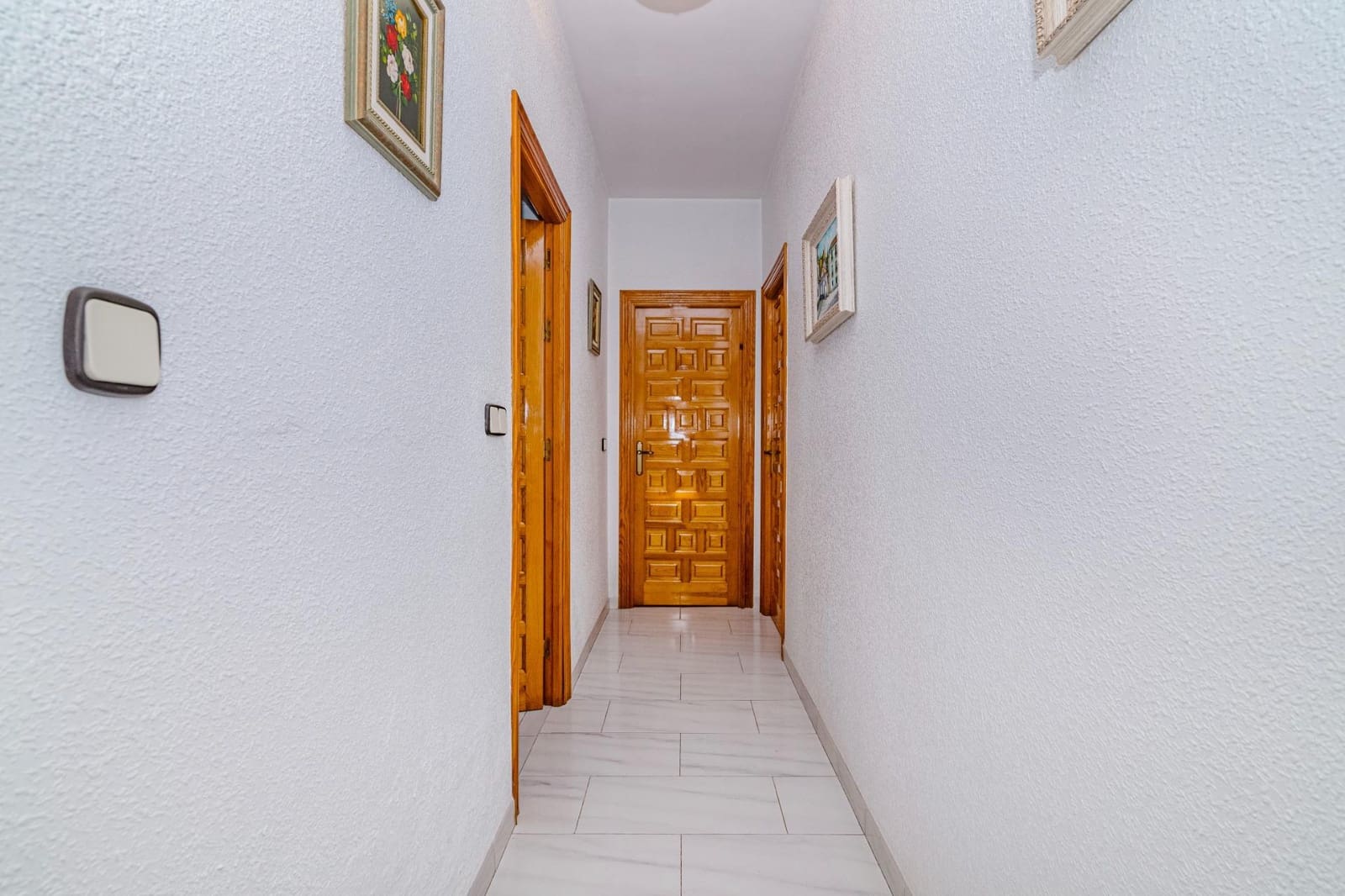 4 sovrum Villa till salu i Vegas del Genil med garage - 380 000 € (Ref: 10013990)