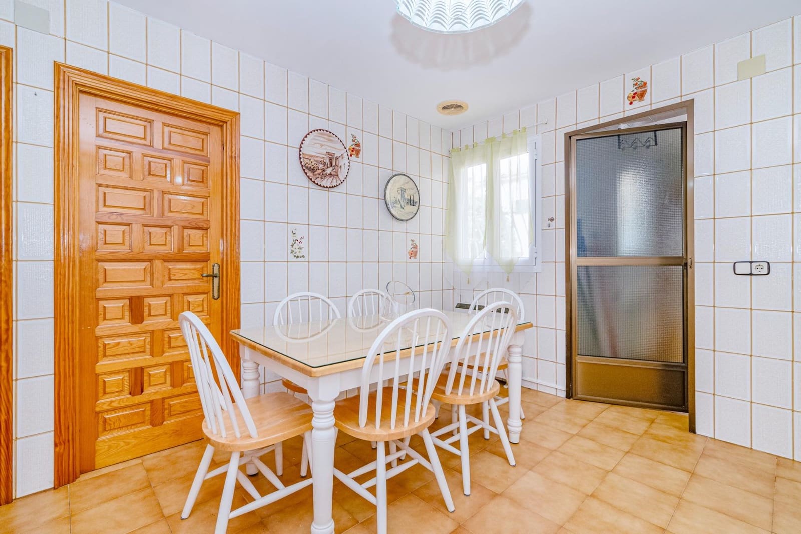 4 sovrum Villa till salu i Vegas del Genil med garage - 380 000 € (Ref: 10013990)