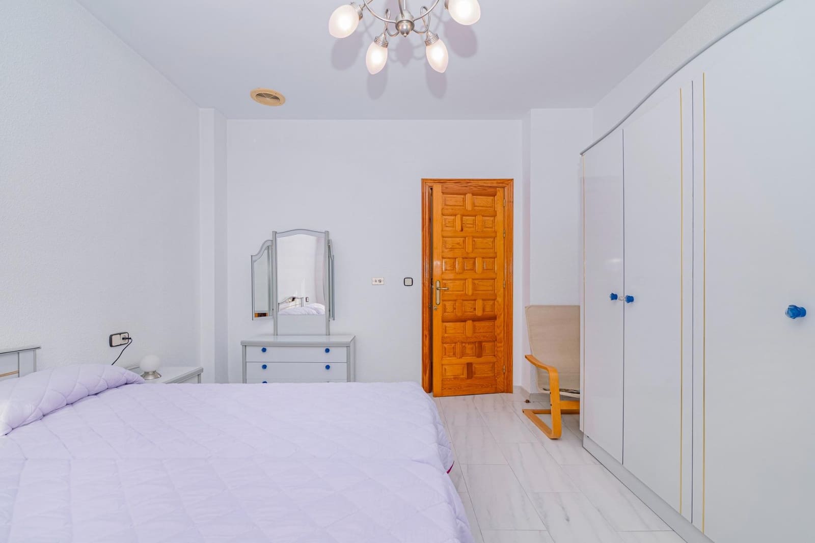 4 sovrum Villa till salu i Vegas del Genil med garage - 380 000 € (Ref: 10013990)