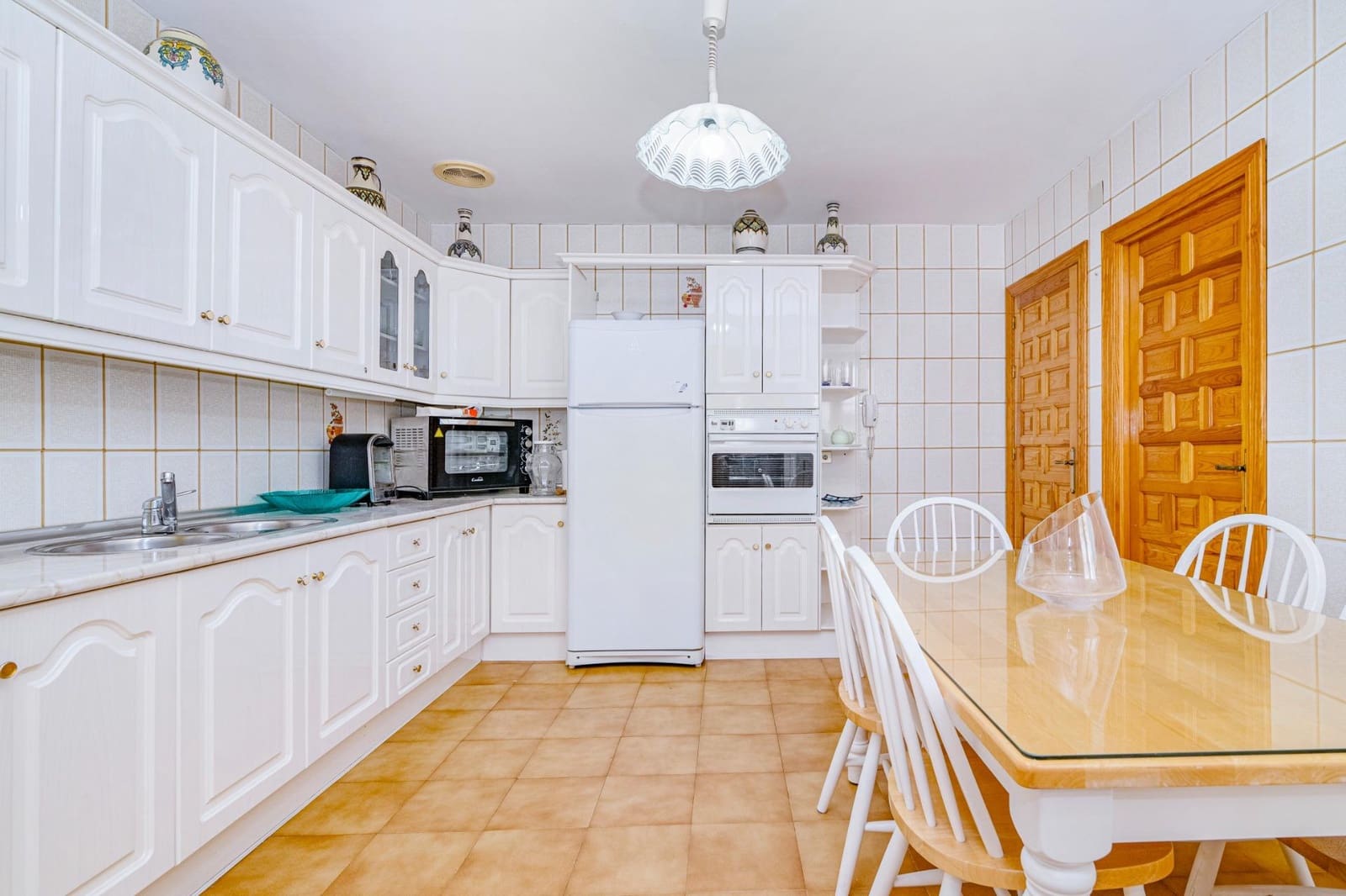 4 sovrum Villa till salu i Vegas del Genil med garage - 380 000 € (Ref: 10013990)