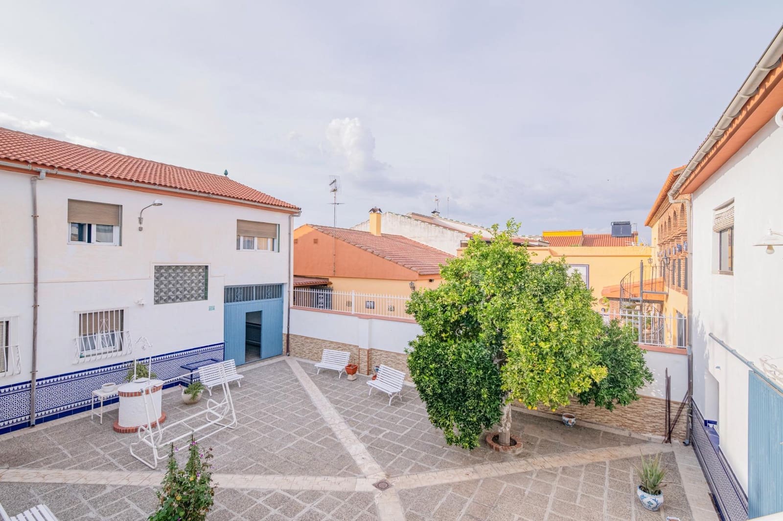 4 sovrum Villa till salu i Vegas del Genil med garage - 380 000 € (Ref: 10013990)