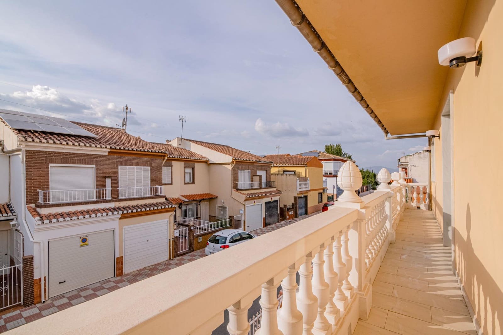 4 sovrum Villa till salu i Vegas del Genil med garage - 380 000 € (Ref: 10013990)