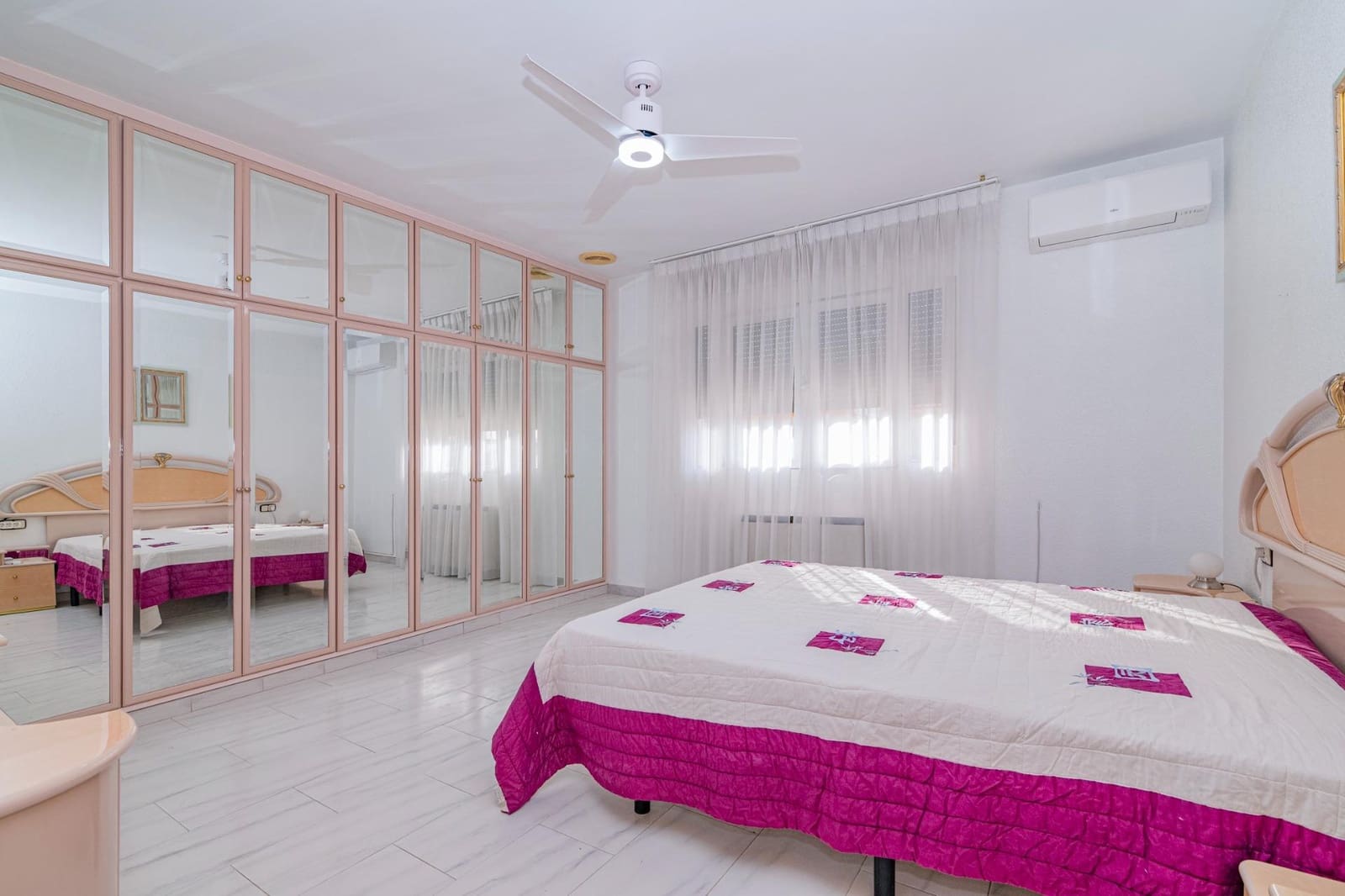4 sovrum Villa till salu i Vegas del Genil med garage - 380 000 € (Ref: 10013990)
