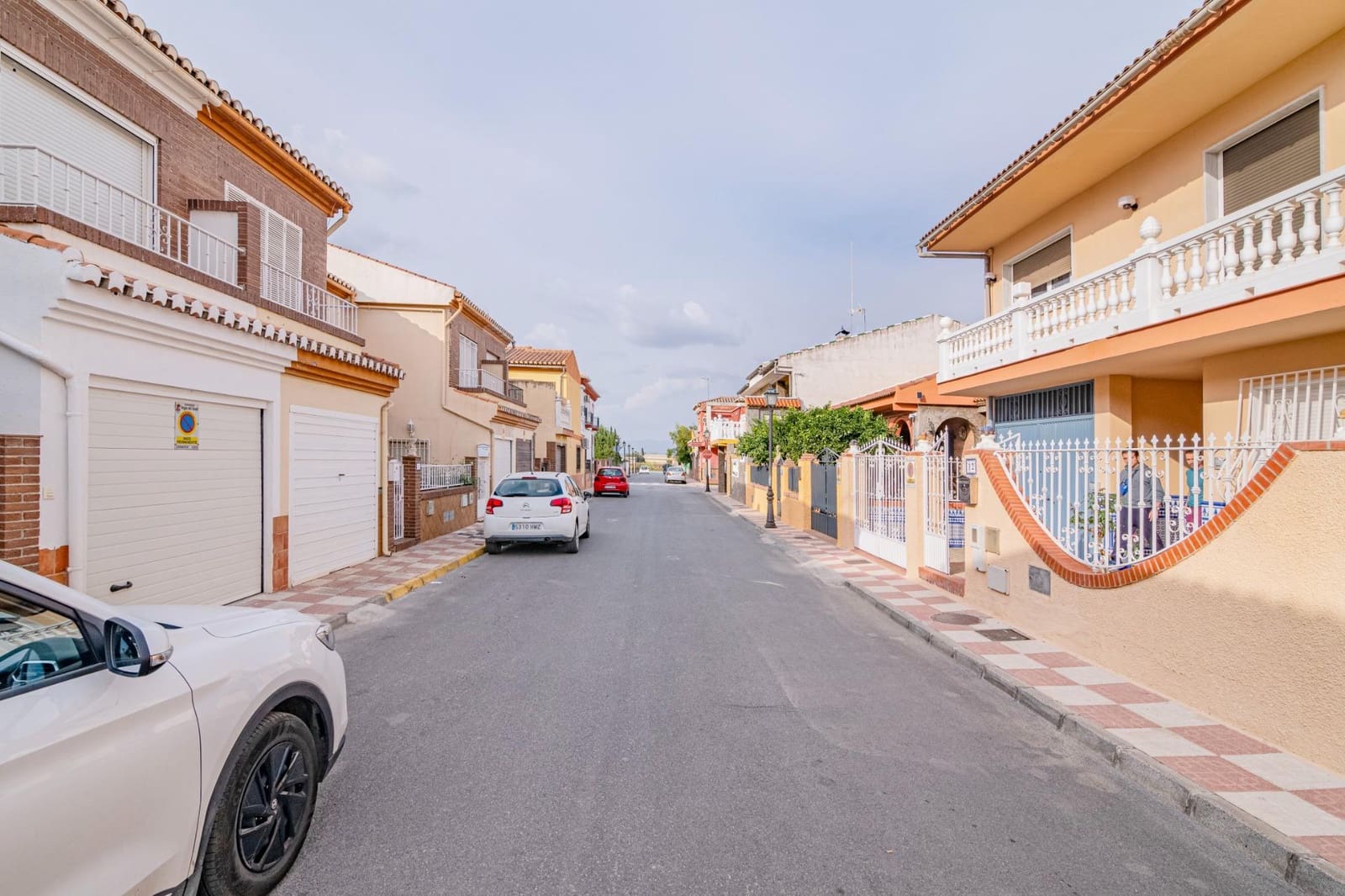 4 sovrum Villa till salu i Vegas del Genil med garage - 380 000 € (Ref: 10013990)