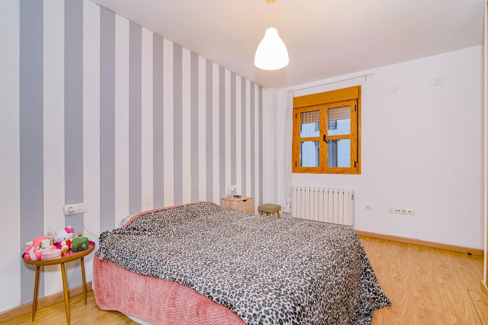 2 slaapkamer Appartement te koop in Granada stad met garage - € 350.000 (Ref: 10014001)