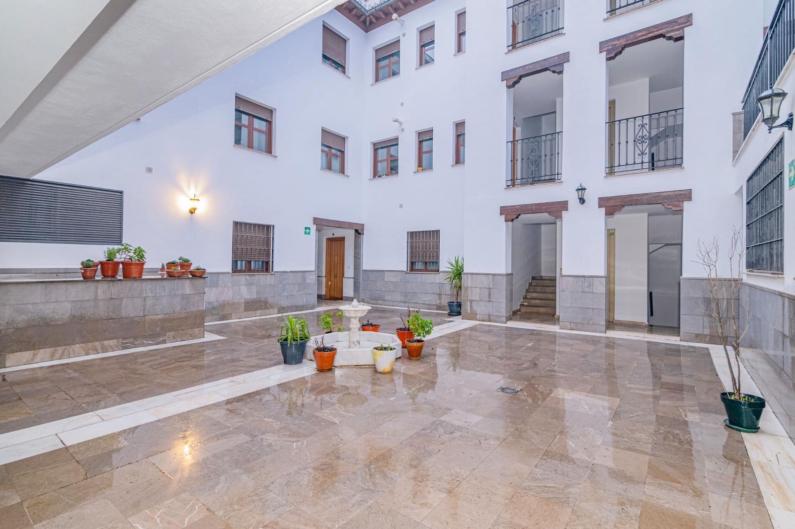 2 slaapkamer Appartement te koop in Granada stad met garage - € 350.000 (Ref: 10014001)