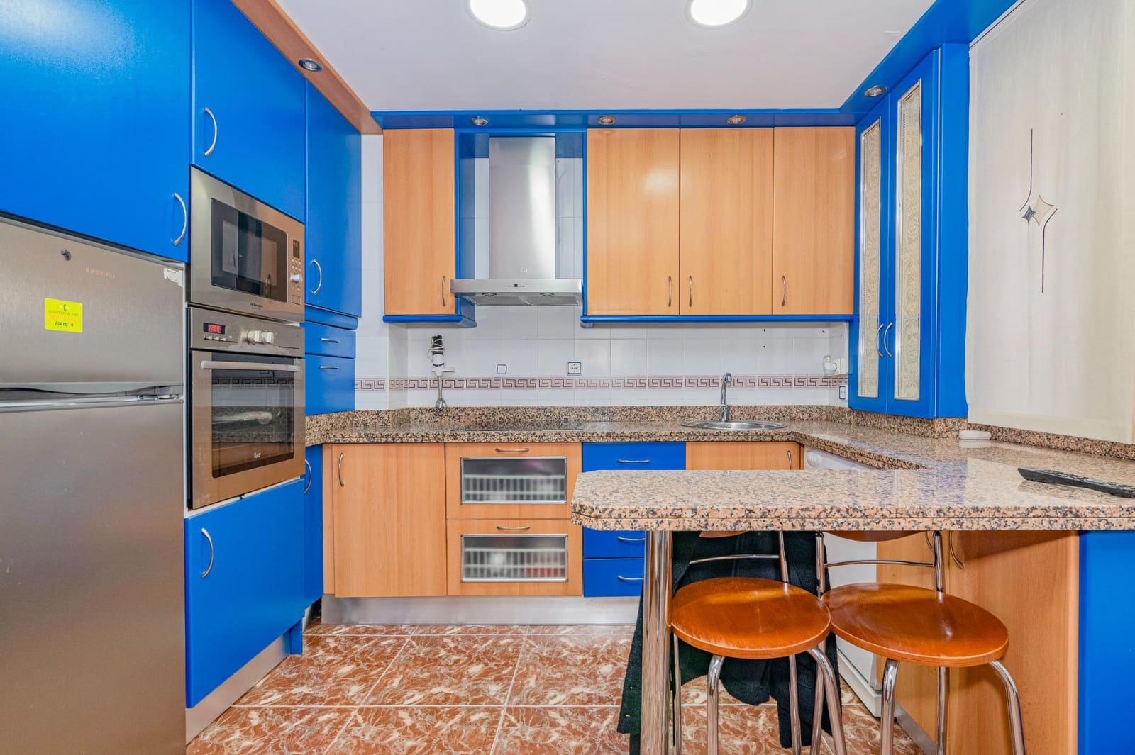 4 chambre Villa/Maison Mitoyenne à vendre à Grenade ville avec garage - 440 000 € (Ref: 10014004)