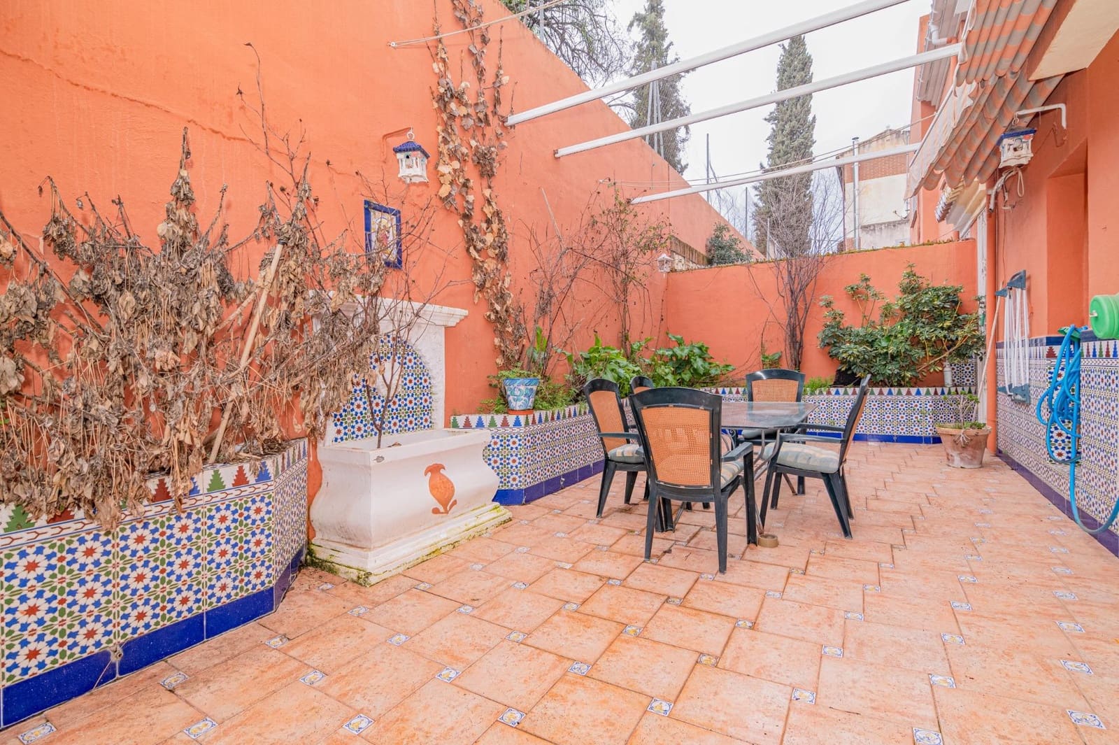 4 chambre Villa/Maison Mitoyenne à vendre à Grenade ville avec garage - 440 000 € (Ref: 10014004)