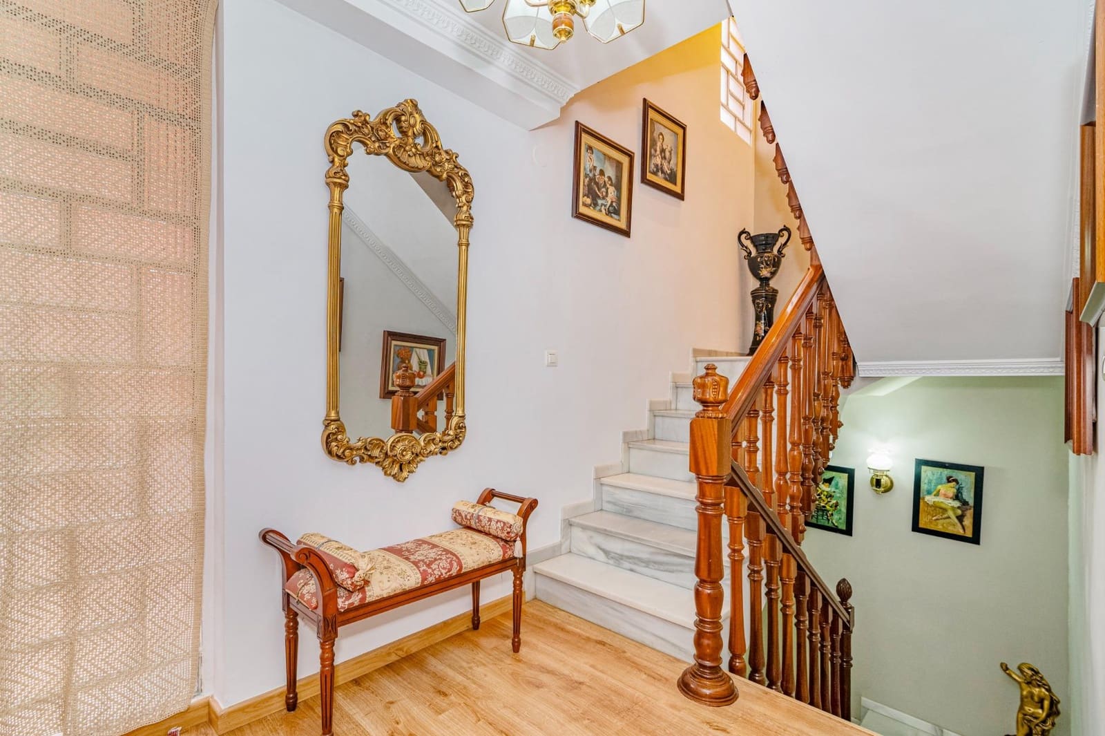 4 chambre Villa/Maison Mitoyenne à vendre à Grenade ville avec garage - 440 000 € (Ref: 10014004)