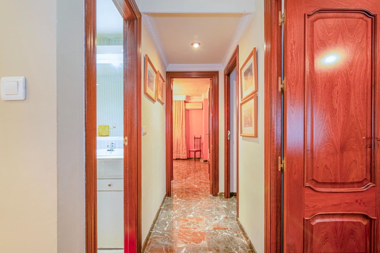 4 chambre Villa/Maison Mitoyenne à vendre à Grenade ville avec garage - 440 000 € (Ref: 10014004)