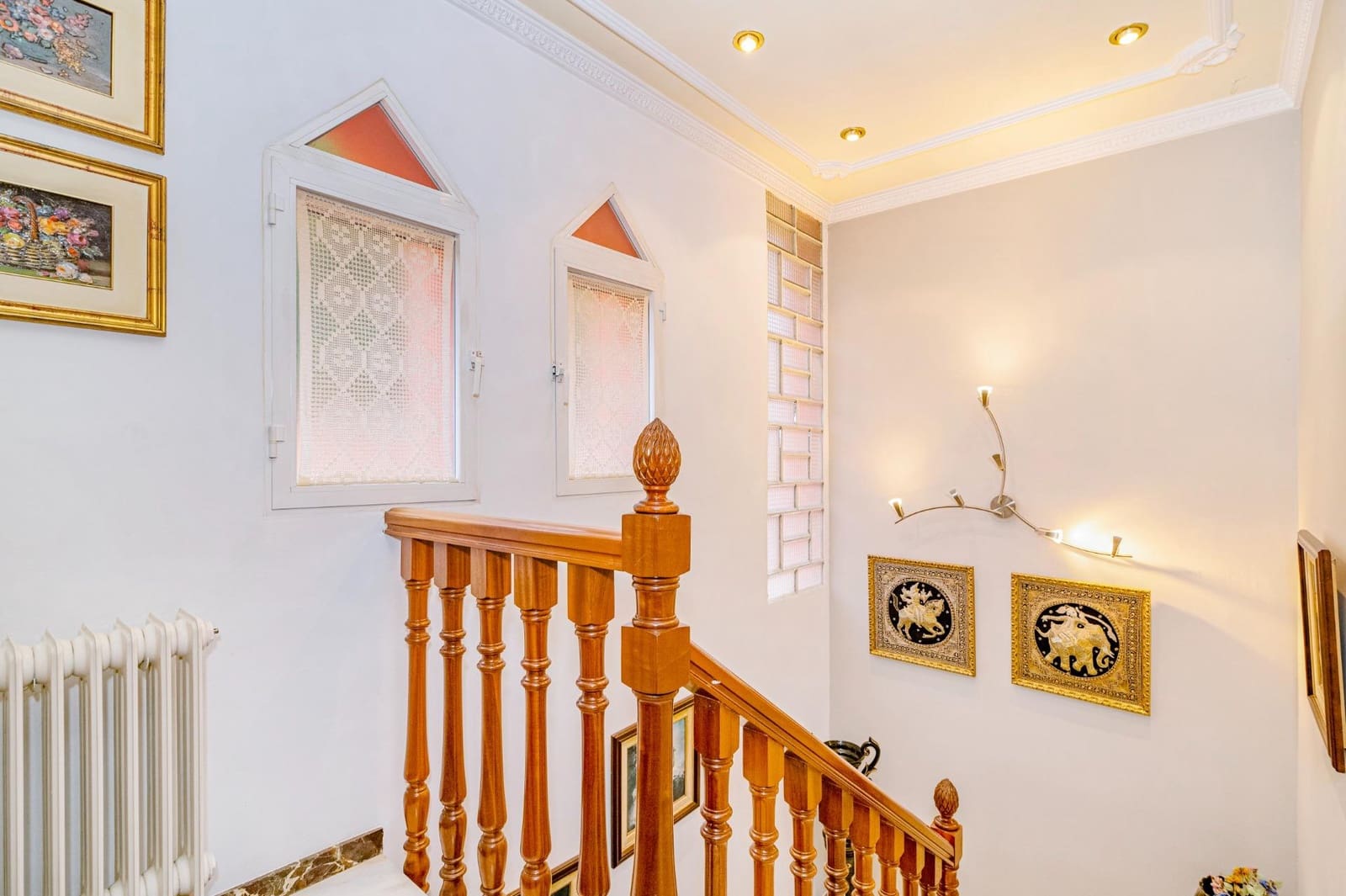4 chambre Villa/Maison Mitoyenne à vendre à Grenade ville avec garage - 440 000 € (Ref: 10014004)