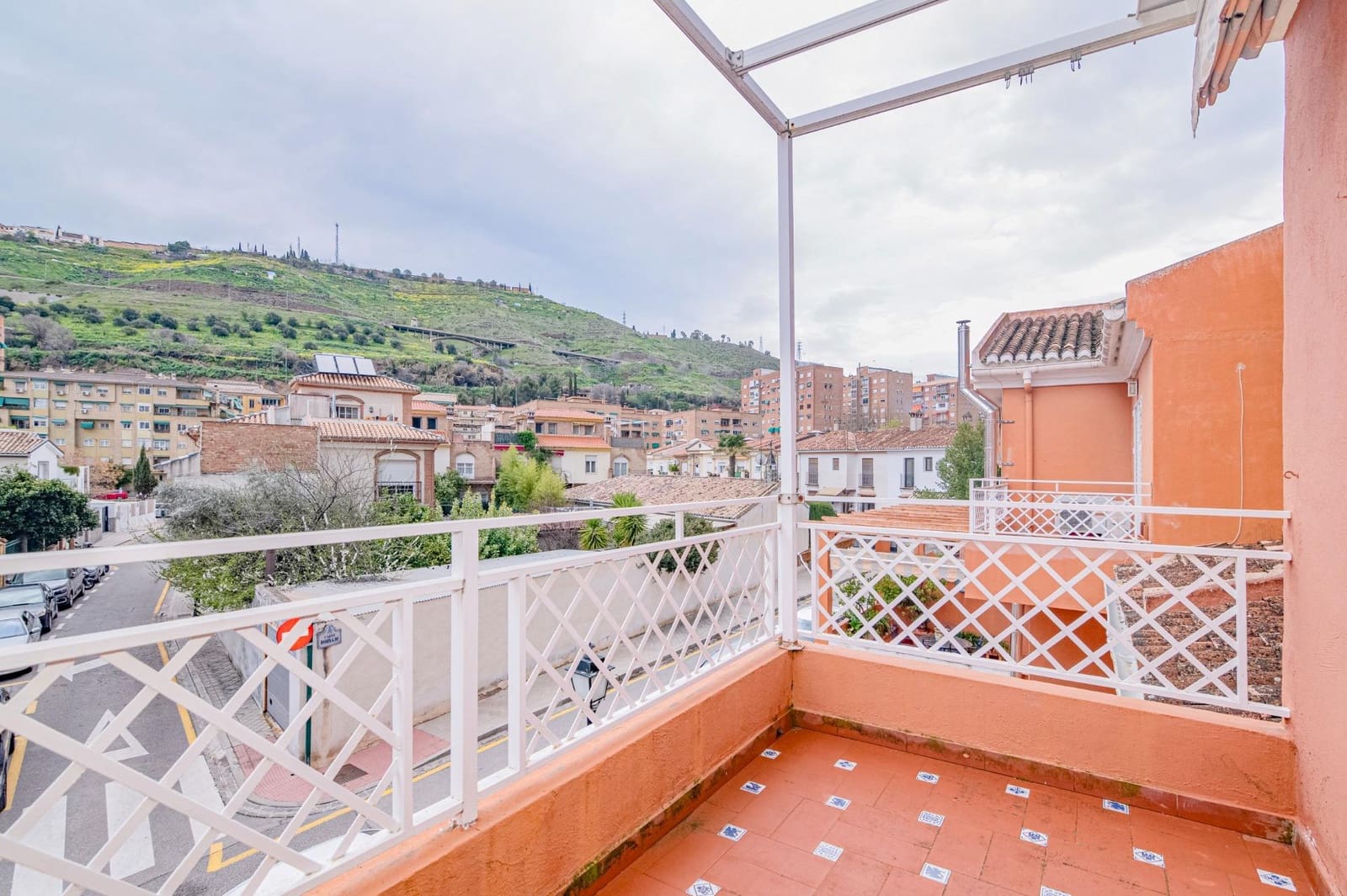 4 chambre Villa/Maison Mitoyenne à vendre à Grenade ville avec garage - 440 000 € (Ref: 10014004)