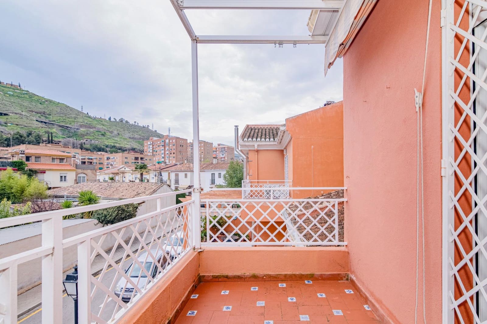 4 chambre Villa/Maison Mitoyenne à vendre à Grenade ville avec garage - 440 000 € (Ref: 10014004)
