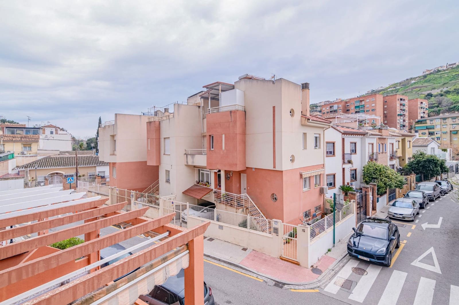 4 chambre Villa/Maison Mitoyenne à vendre à Grenade ville avec garage - 440 000 € (Ref: 10014004)