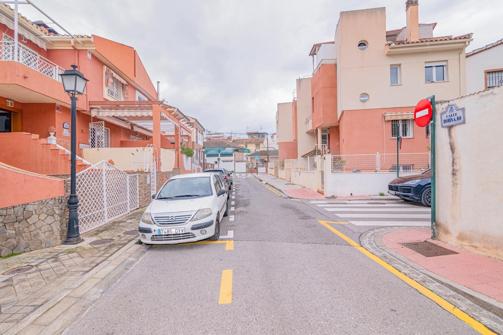 4 chambre Villa/Maison Mitoyenne à vendre à Grenade ville avec garage - 440 000 € (Ref: 10014004)