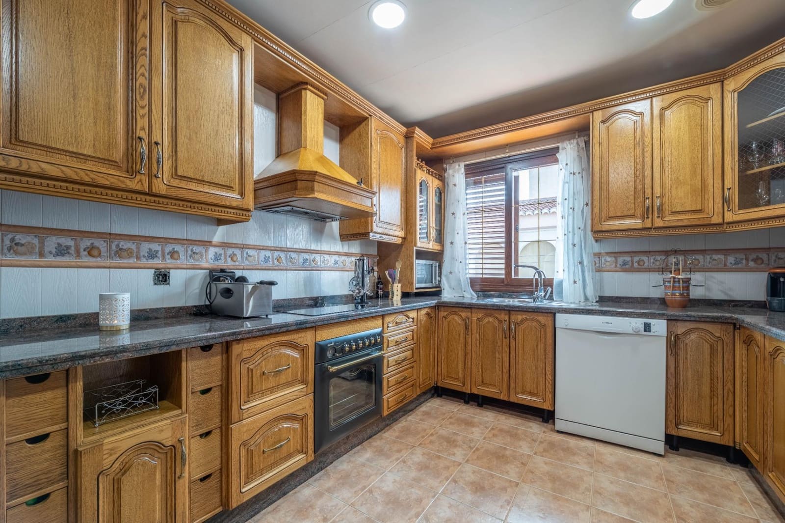 3 sovrum Hus till salu i Las Gabias med garage - 330 000 € (Ref: 10014005)