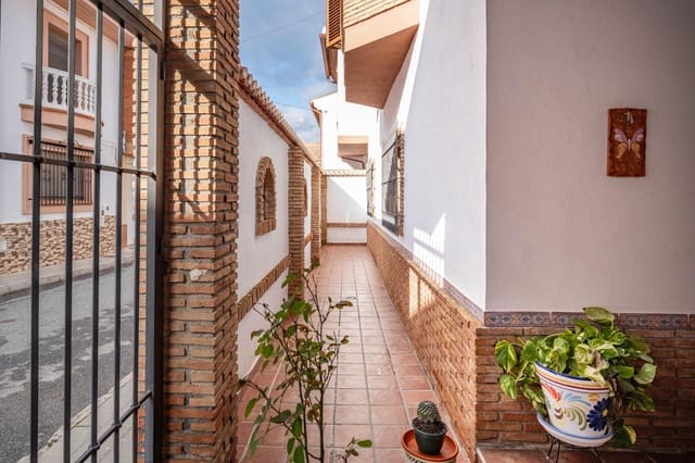 3 sovrum Hus till salu i Las Gabias med garage - 330 000 € (Ref: 10014005)