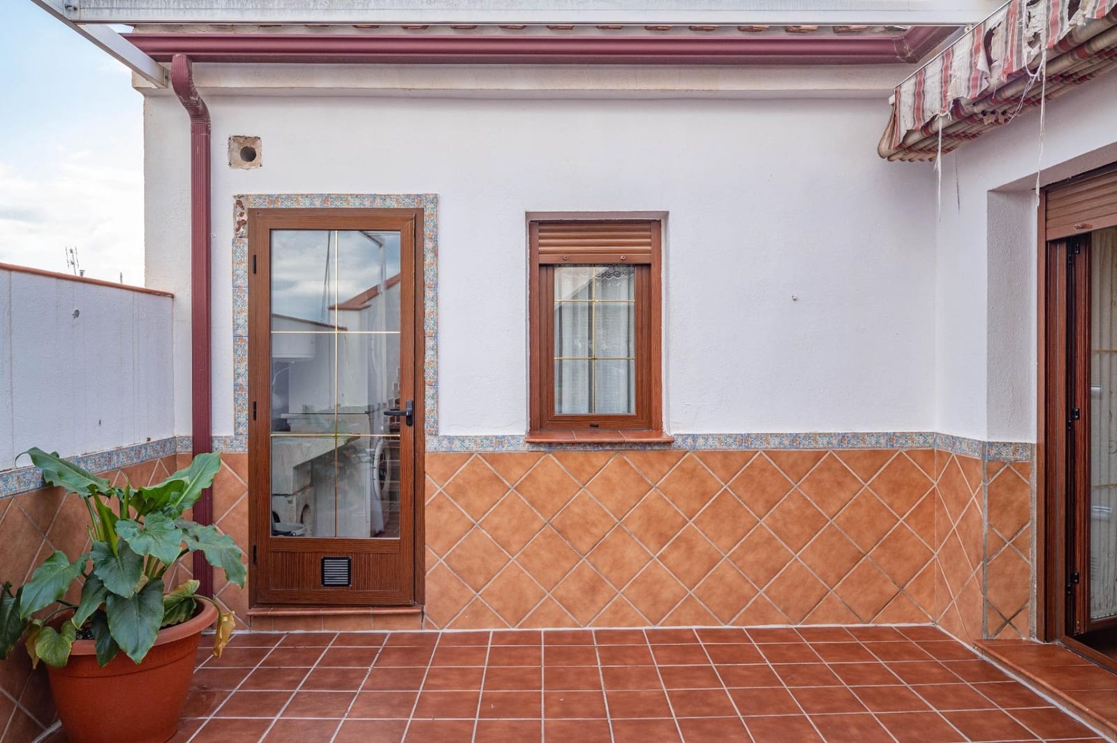 3 sovrum Hus till salu i Las Gabias med garage - 330 000 € (Ref: 10014005)