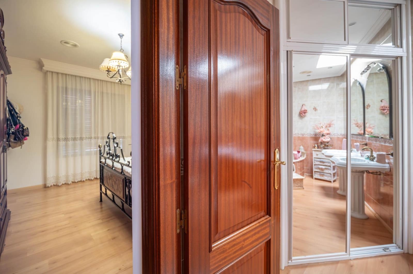 3 sovrum Hus till salu i Las Gabias med garage - 330 000 € (Ref: 10014005)