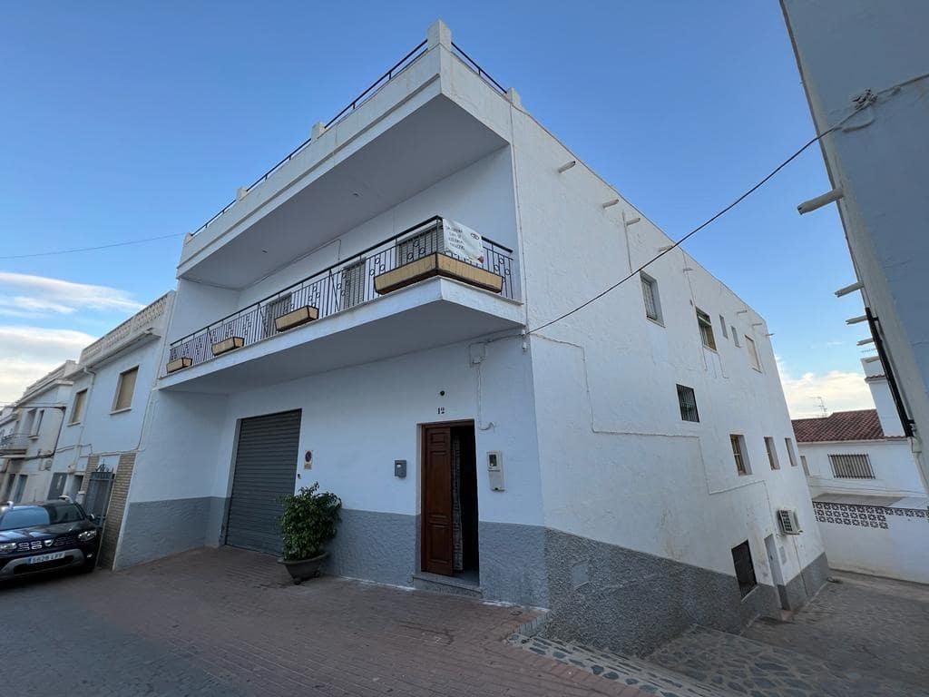 5 sovrum Hus till salu i Salobrena med garage - 390 000 € (Ref: 10014006)