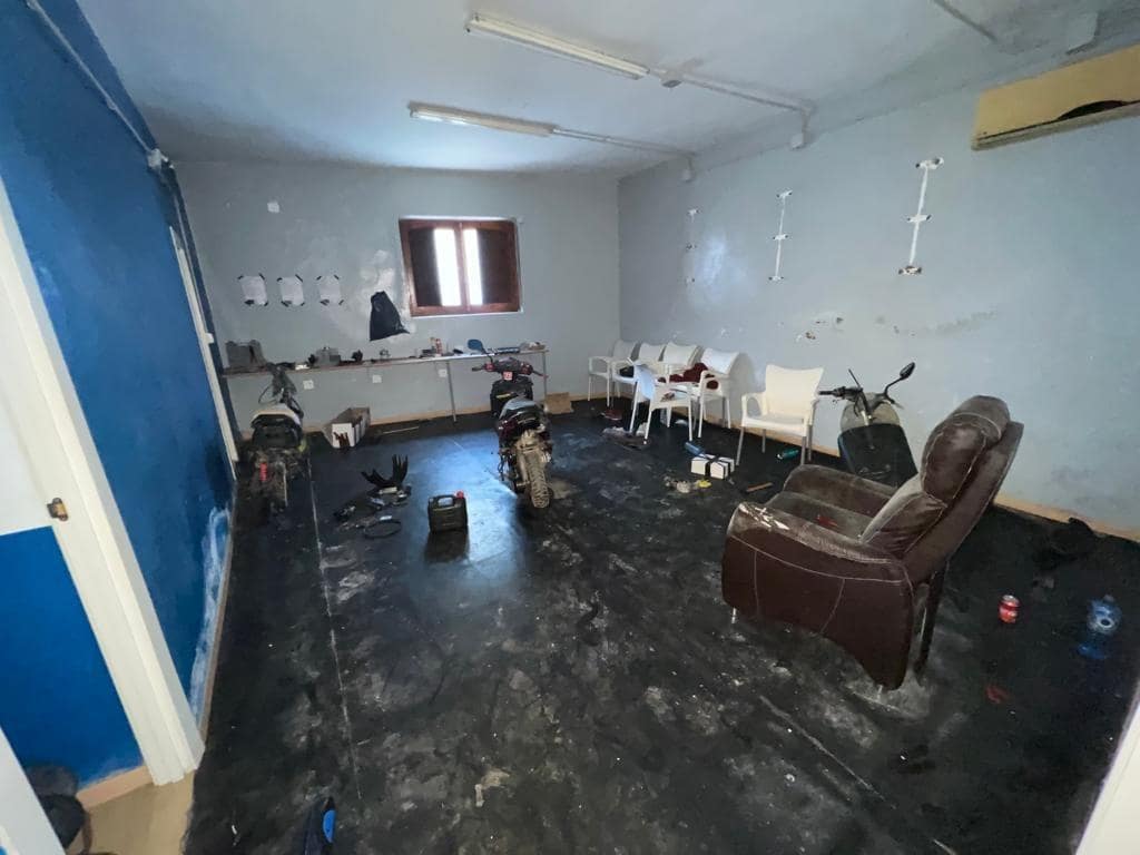 5 sovrum Hus till salu i Salobrena med garage - 390 000 € (Ref: 10014006)