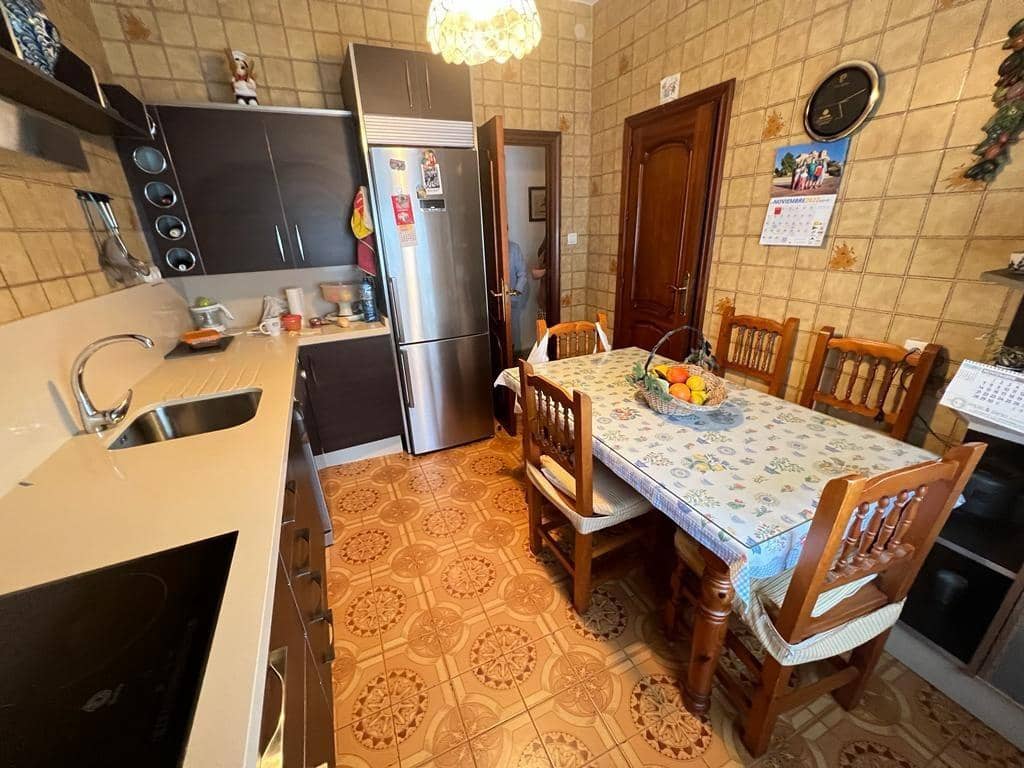 5 sovrum Hus till salu i Salobrena med garage - 390 000 € (Ref: 10014006)
