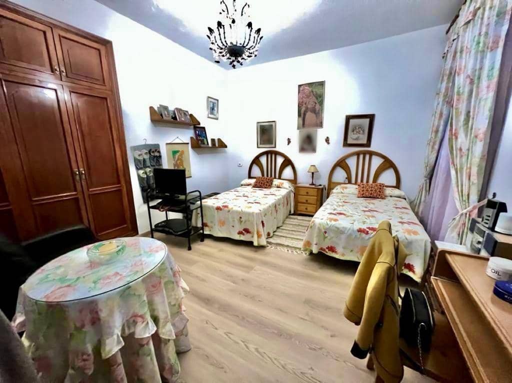 5 sovrum Hus till salu i Salobrena med garage - 390 000 € (Ref: 10014006)