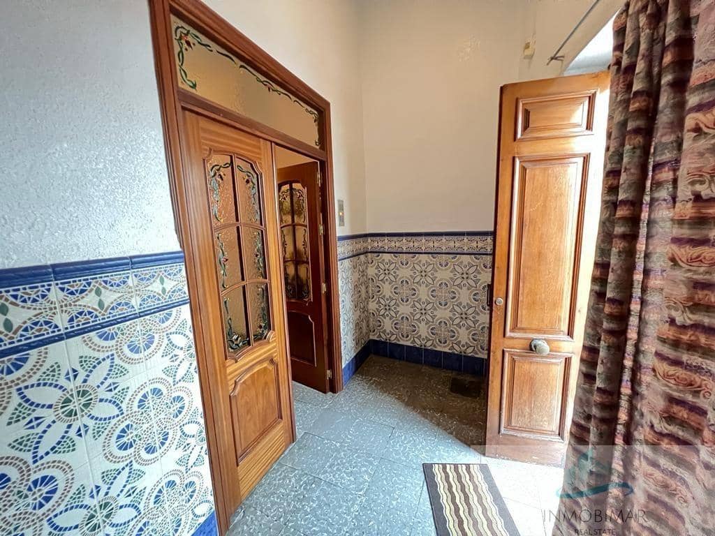 5 sovrum Hus till salu i Salobrena med garage - 390 000 € (Ref: 10014006)