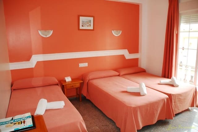 14 soverom Hotell til salgs i Salobreña - € 1 060 000 (Ref: 10014007)
