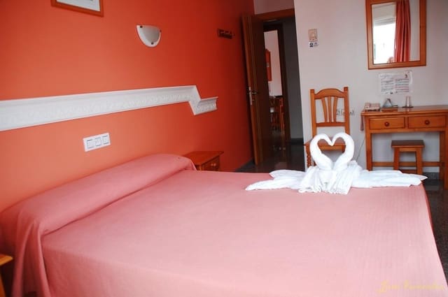14 soverom Hotell til salgs i Salobreña - € 1 060 000 (Ref: 10014007)