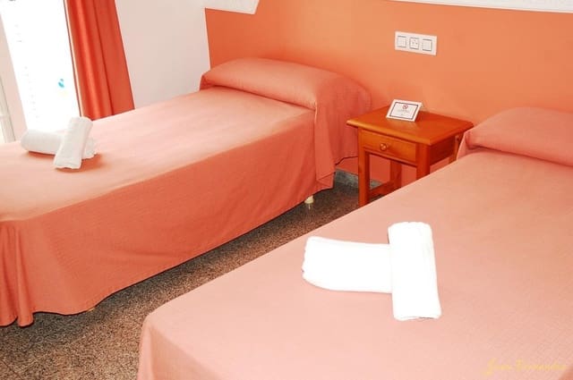 14 soverom Hotell til salgs i Salobreña - € 1 060 000 (Ref: 10014007)