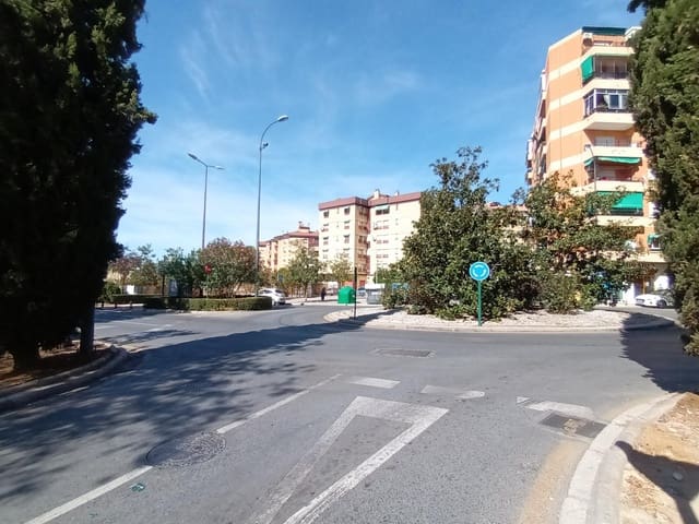 Garage for sale in Zaidin, Granada city - € 18,000 (Ref: 10014009)