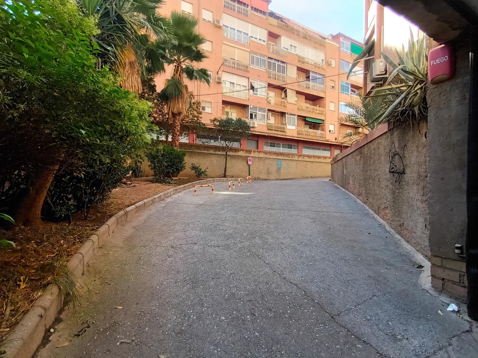 Garage for sale in Granada city - € 18,000 (Ref: 10014009)