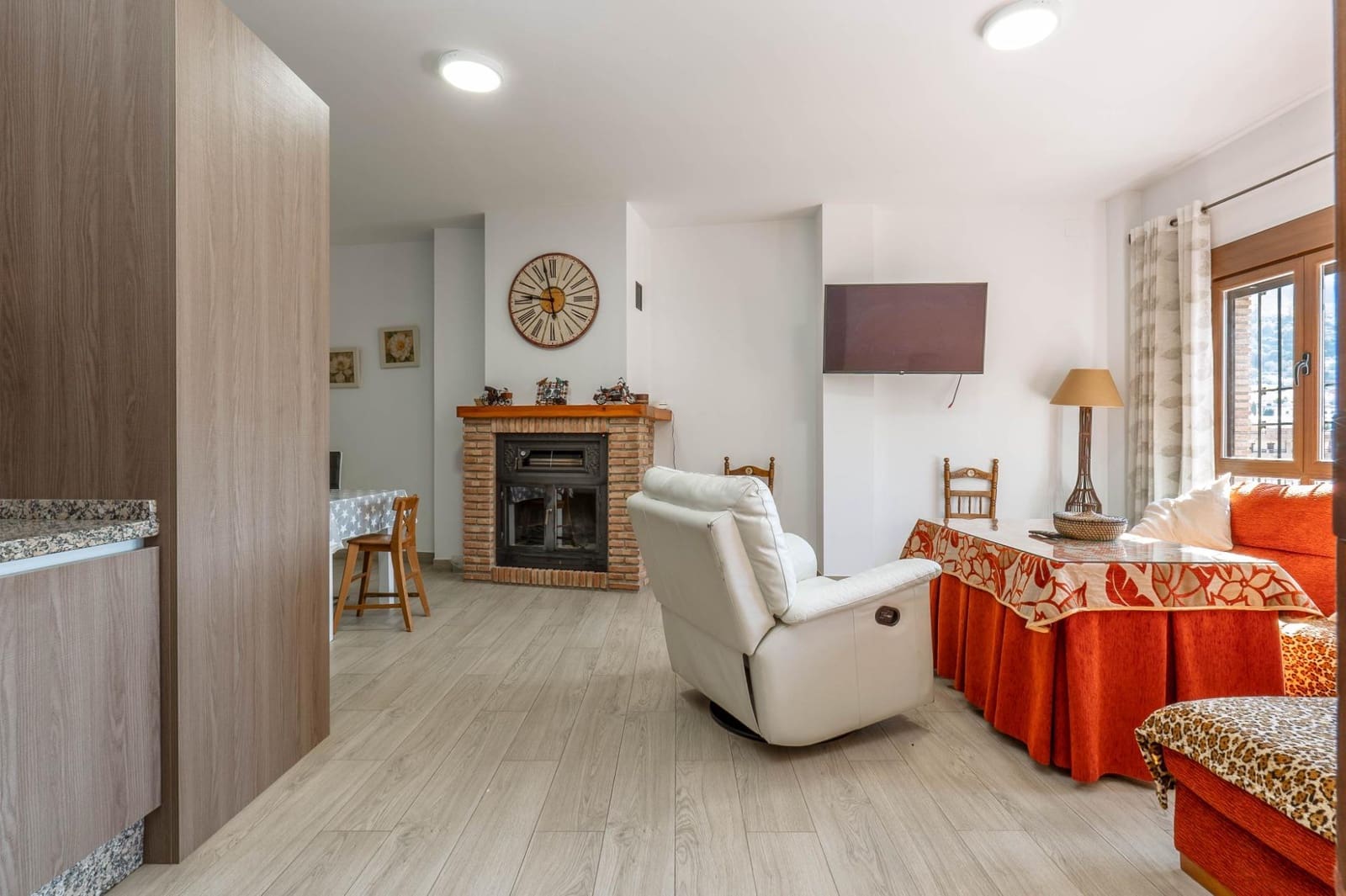 8 bedroom Townhouse for sale in Guejar Sierra - € 750,000 (Ref: 10014010)