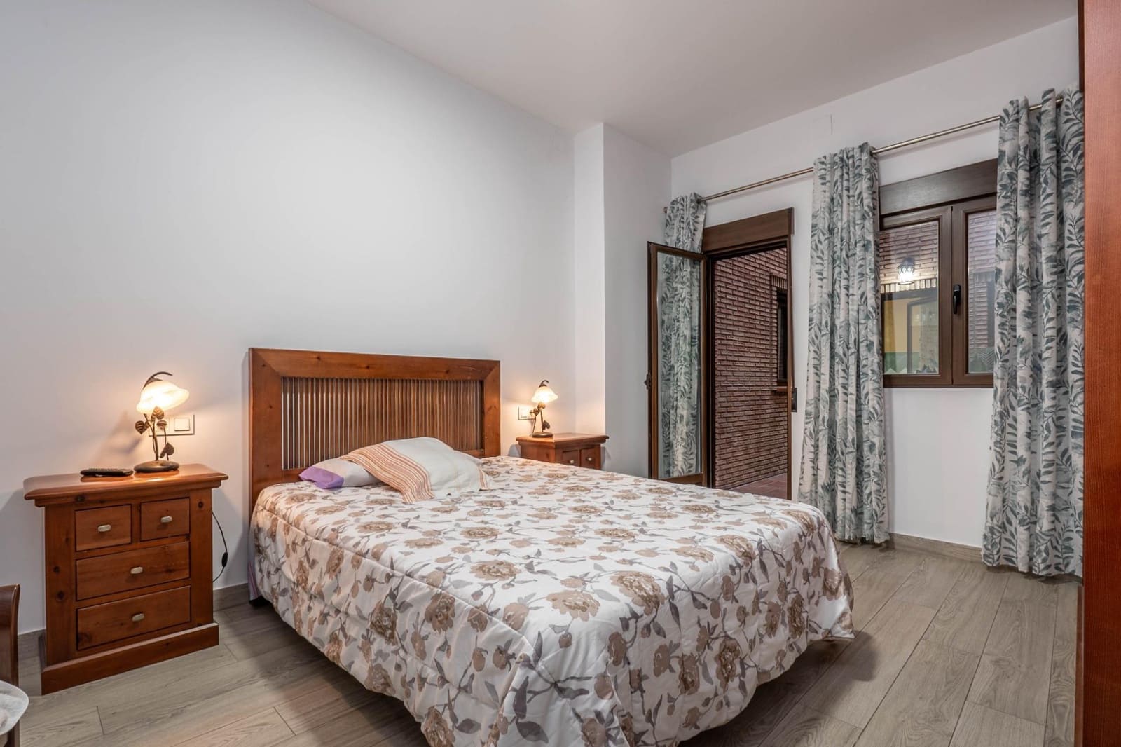 8 bedroom Townhouse for sale in Guejar Sierra - € 750,000 (Ref: 10014010)