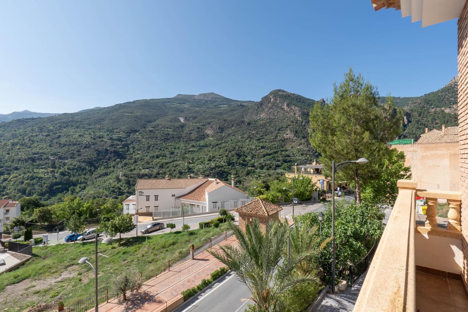 8 bedroom Townhouse for sale in Guejar Sierra - € 750,000 (Ref: 10014010)