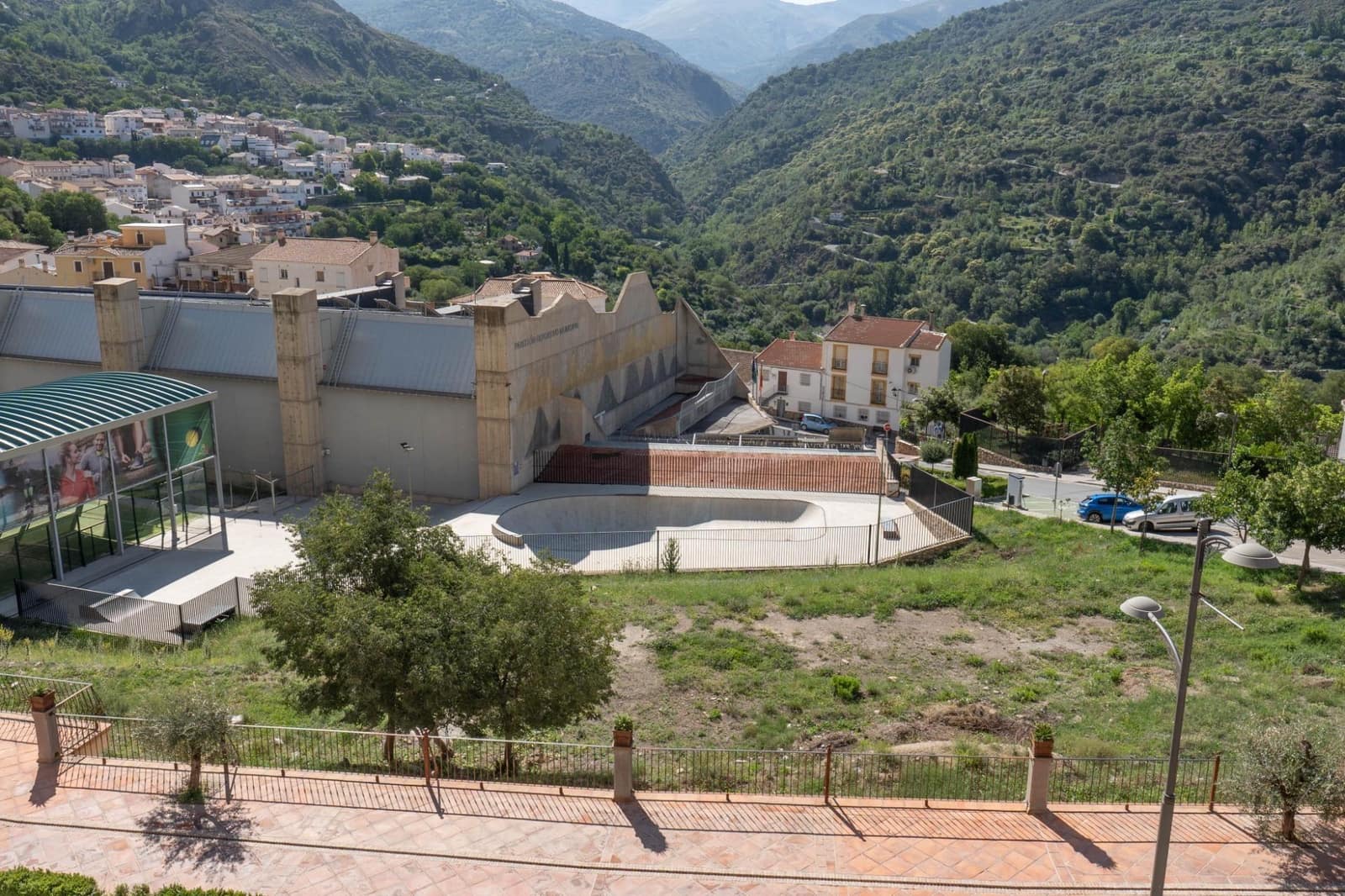 8 bedroom Townhouse for sale in Guejar Sierra - € 750,000 (Ref: 10014010)