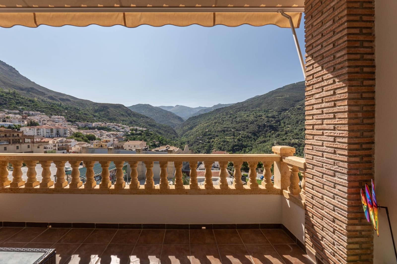 8 bedroom Townhouse for sale in Guejar Sierra - € 750,000 (Ref: 10014010)