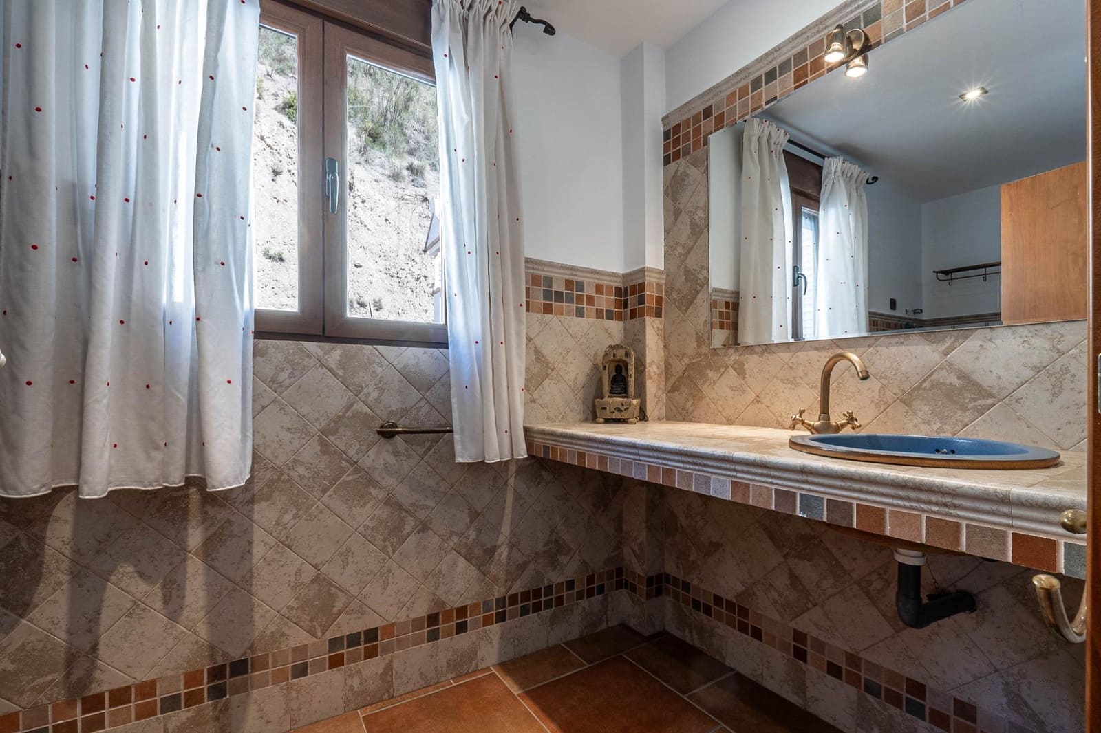 8 bedroom Townhouse for sale in Guejar Sierra - € 750,000 (Ref: 10014010)